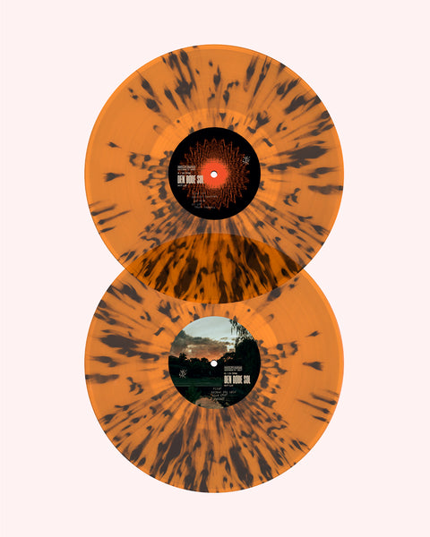 NYT LIV - Den døde sol (Transparent Orange & Black Splatter)